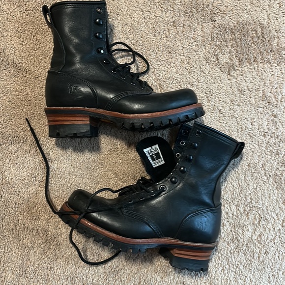 EUC Frye Combat boots, W7.5 in black leather - Picture 4 of 5